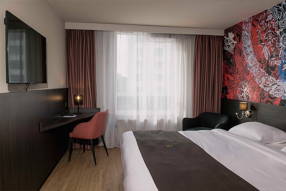 Komfortables Deluxe-King-Zimmer mit Kingsize-Doppelbett