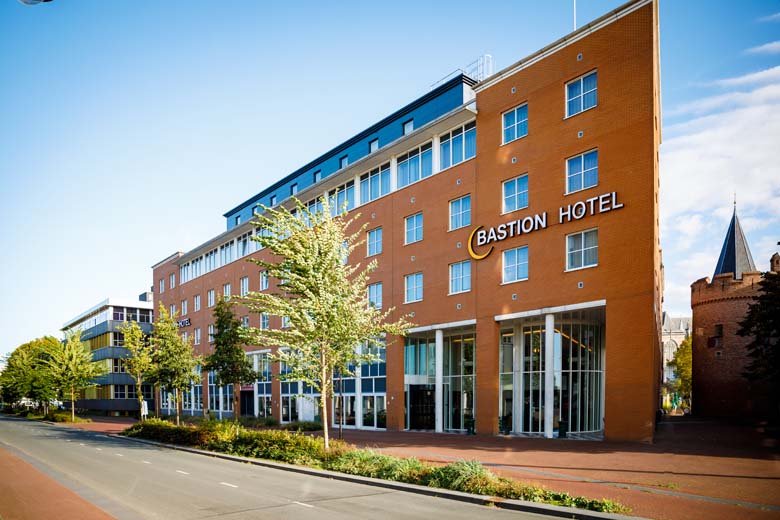 Hotel Arnhem vooraanzicht | Bastionhotels.com