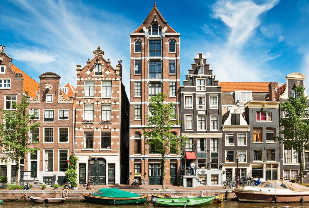 Bastion Hotels bij de Amsterdamse grachten.