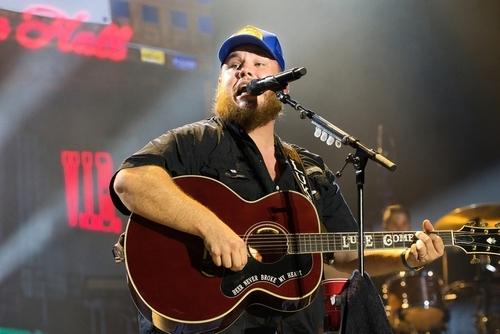 Luke Combs - My Kinda Saturday Night Tour