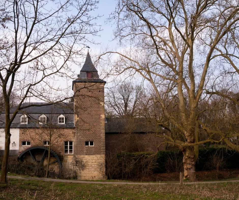 Bastion Hotel Heerlen, hotelul perfect pentru o escapadă de weekend la Heerlen.