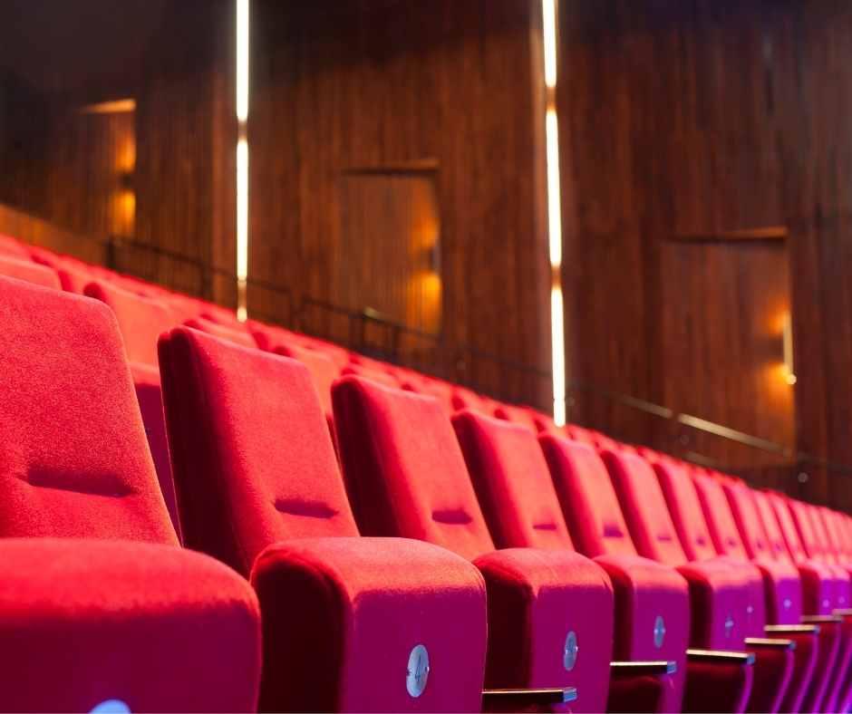 Hotel Theater aan het Vrijthof Maastricht, rezervujte si levný hotel